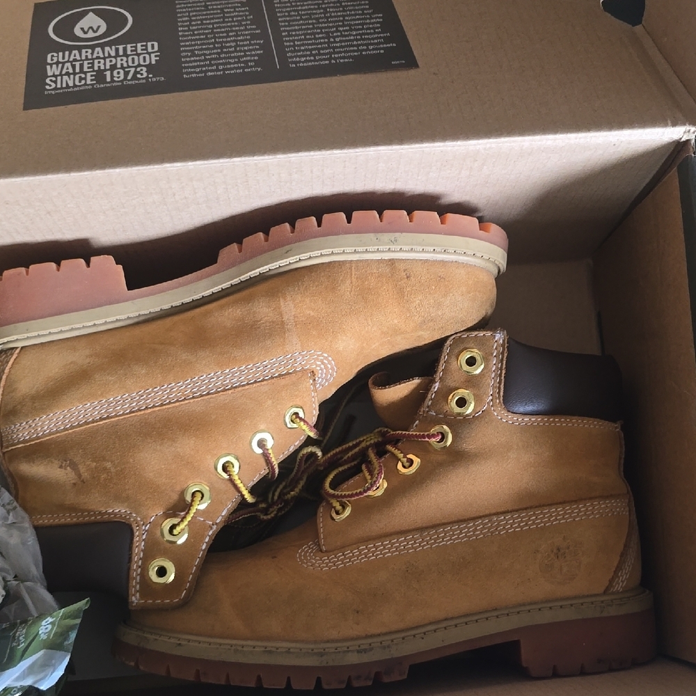 Brown Boots with Rugged Sole and Padded Collar